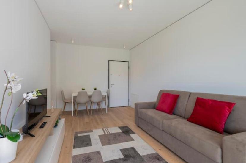 5 Rent Apartments Lugano Station Exterior photo