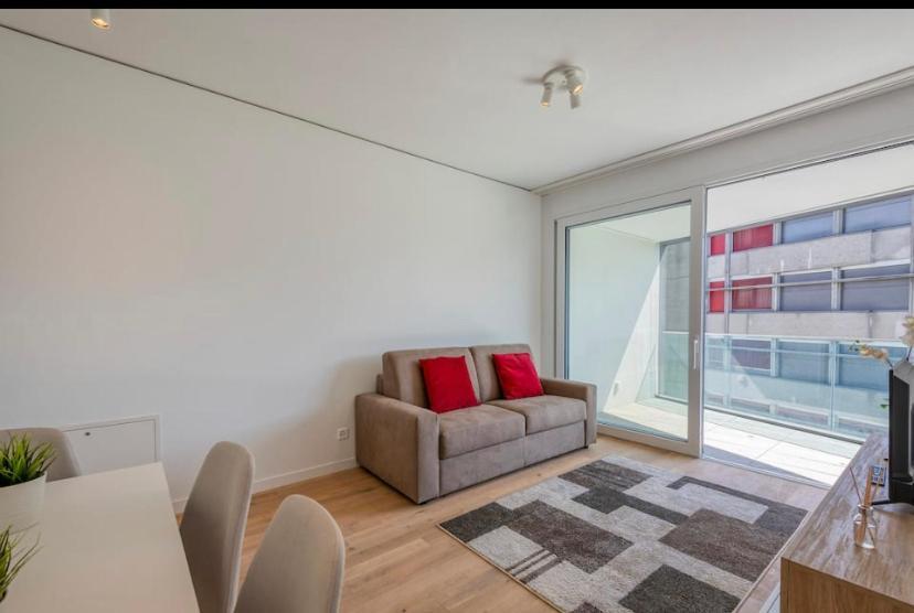 5 Rent Apartments Lugano Station Exterior photo