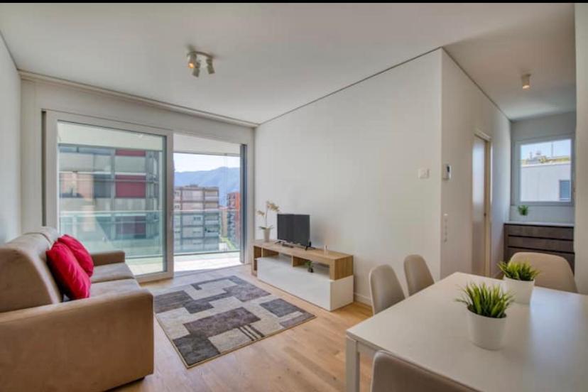 5 Rent Apartments Lugano Station Exterior photo