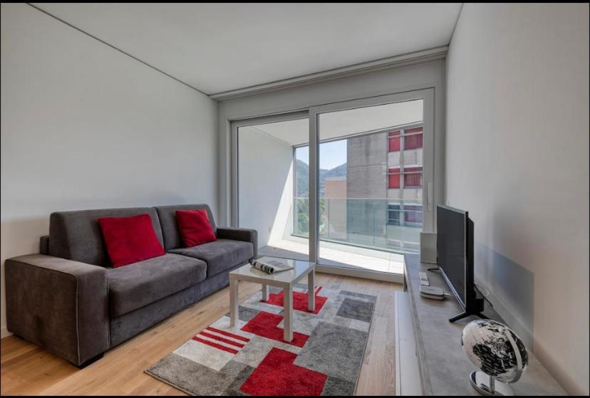 5 Rent Apartments Lugano Station Exterior photo