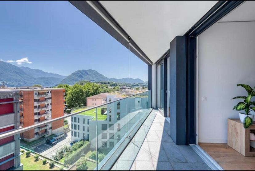 5 Rent Apartments Lugano Station Exterior photo