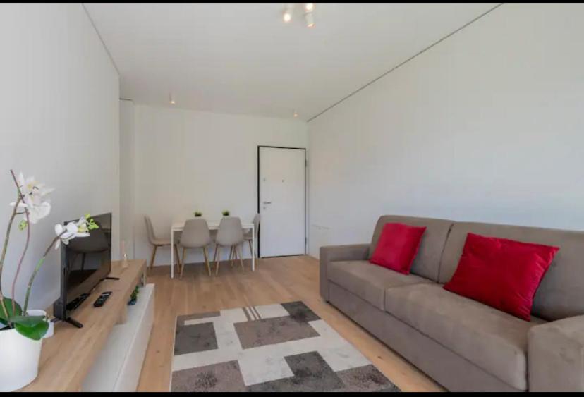 5 Rent Apartments Lugano Station Exterior photo